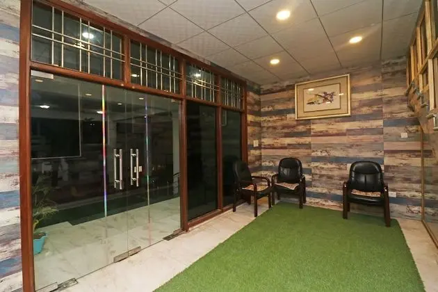 OYO 26911 Kcg Hotels - Lobi