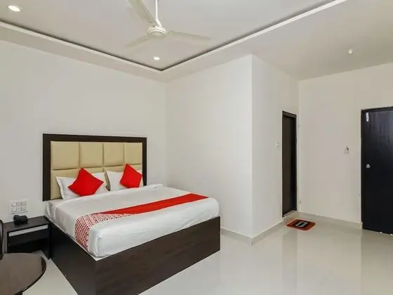 OYO 26941 Hotel Palm International