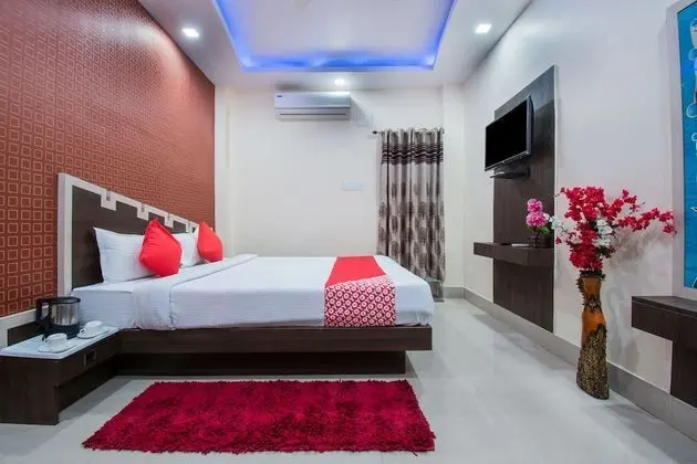 OYO 26946 Hotel Janvi International