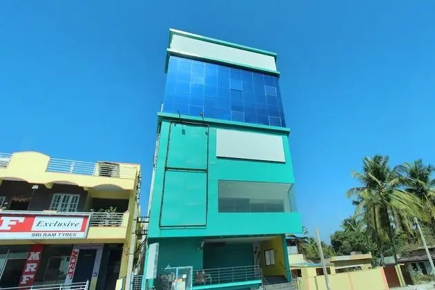 OYO 26981 Sharan Residency - Dış Mekan
