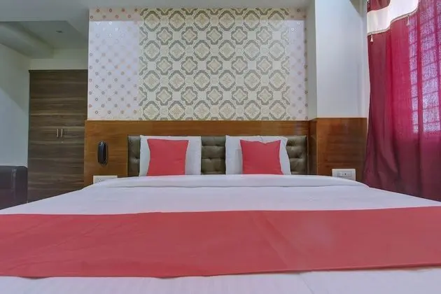 OYO 26981 Sharan Residency - Oda