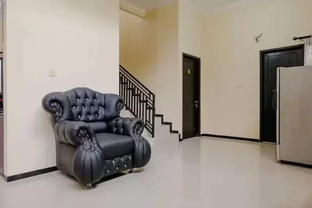 OYO 2724 Perdana Suites Residence Syariah - Lobi