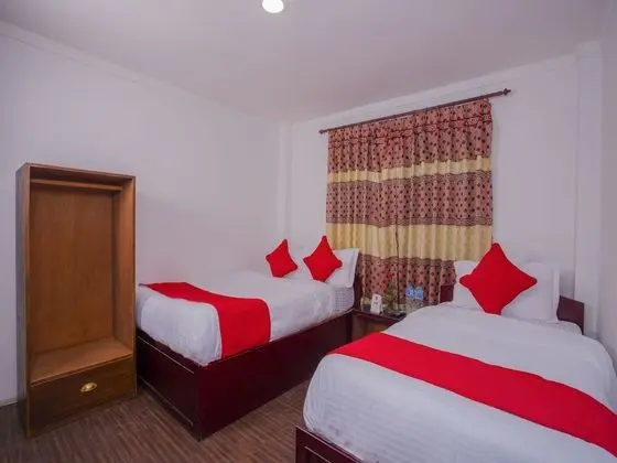 OYO 276 White Orchid Resort