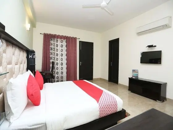 OYO 27674 Dhairya Residency - Oda