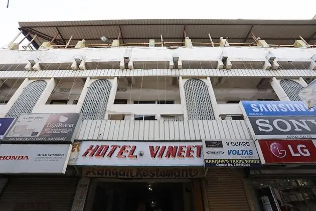 OYO 27706 Vineet