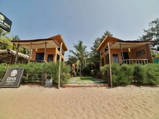 OYO 27964 Diva Bungalows