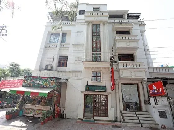 OYO 2801 Magnate Hotel