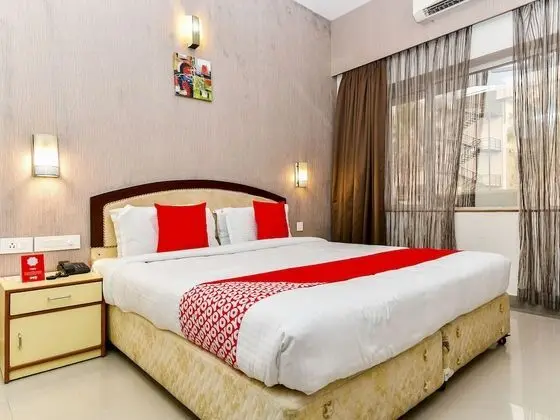OYO 28129 Hotel Mjm International