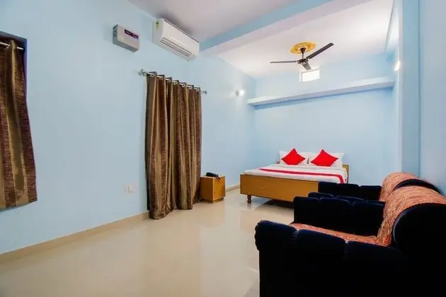 OYO 28156 Adam's Bridge International Hotel
