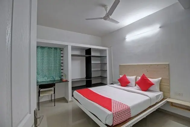 OYO 28223 Sri Sharu Enclave