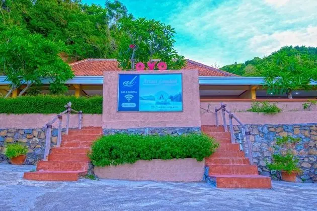 OYO 2823 Artati Bungalows And Restaurant