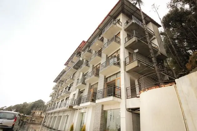 OYO 28425 Dal Lake Resort