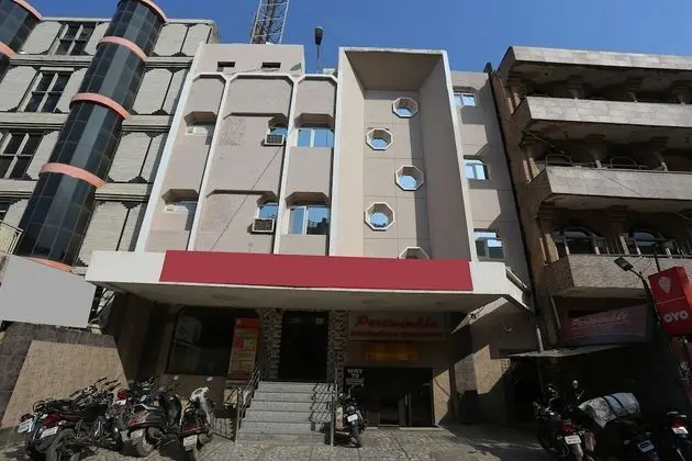 OYO 2862 Hotel Kanha Continental