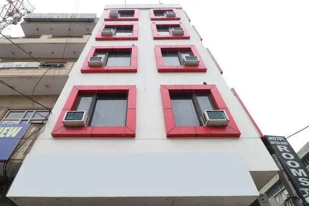 OYO 28646 Hotel Golden Heart