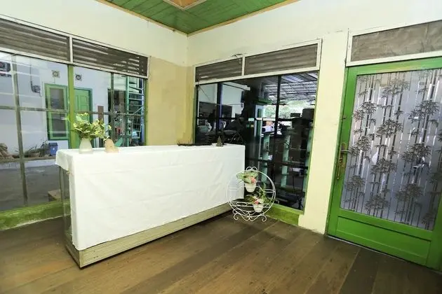 OYO 2879 Pondok Bunda Syariah - Lobi