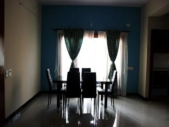 OYO 2916 Apartment Queen's Castle - Yerinde Yemek