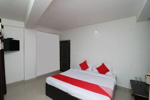 OYO 29202 Sunny International