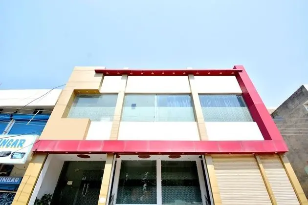 OYO 29645 The Meridien
