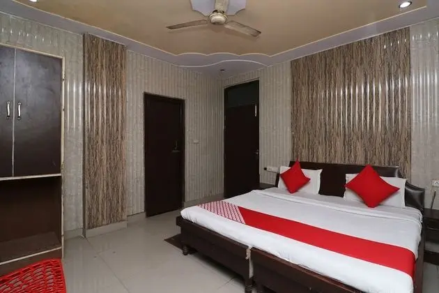 OYO 29742 Hotel Seva & Restaurant