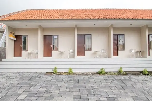 OYO 2984 Berlian House Ungasan - Dış Mekan