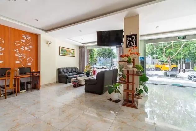 OYO 301 Green Garden Residence Hotel - Lobi