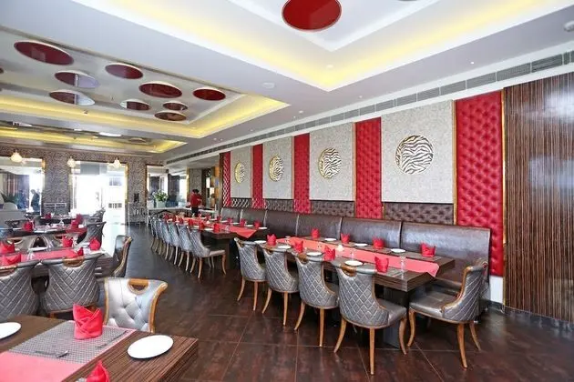 OYO 30131 Hotel Ceremony- A Unit Of Nishuraj Resorts - Yerinde Yemek