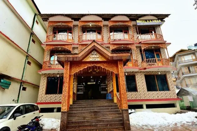 OYO 30367 Rr Villa