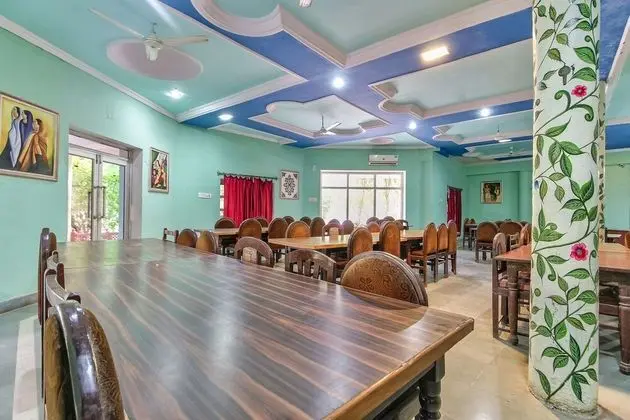 OYO 30454 Hammir Wildlife Resort - Yerinde Yemek