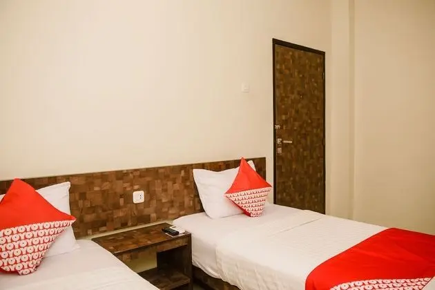OYO 312 Hotel Sukarami - Oda
