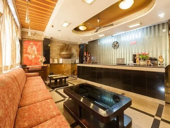 OYO 315 Hotel Tavern - Lobi