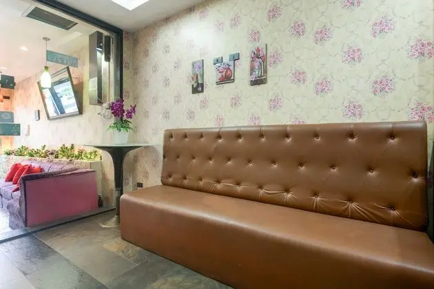 OYO 316 Cozy Rooms at Reader's - Yerinde Yemek