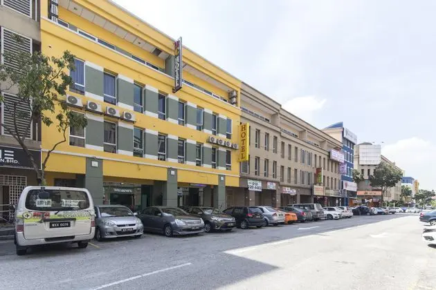 OYO 326 TC Hotel