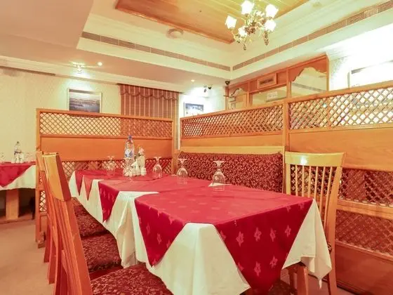 OYO 328 City Plaza Hotel - Yerinde Yemek