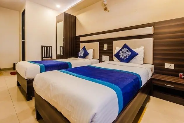OYO 328 Hotel Royal Grand