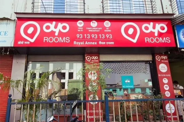 OYO 328 Hotel Royal Grand - Dış Mekan