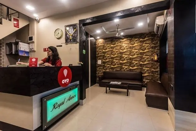OYO 328 Hotel Royal Grand - Lobi