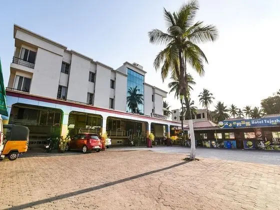 OYO 33010 Hotel Mmr Towers