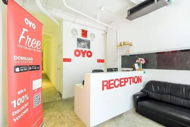 OYO 332 Everest Boutique Hotel - Lobi