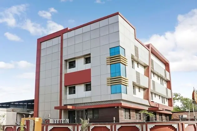 OYO 33396 Hotel Kartik - 1