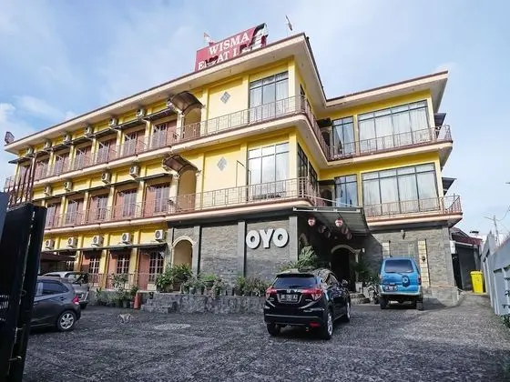 OYO 335 Wisma Empat Lima Syariah - Dış Mekan