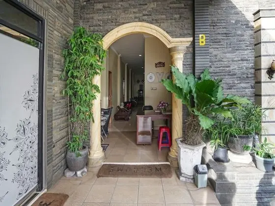 OYO 335 Wisma Empat Lima Syariah - Lobi