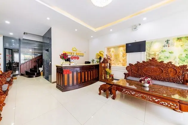OYO 336 Homey Hotel - Lobi
