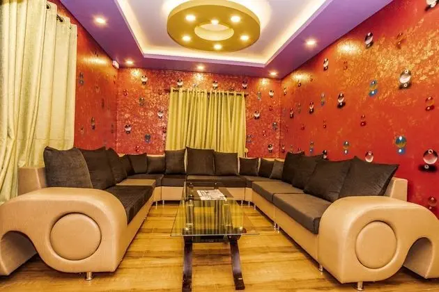 OYO 339 Hotel Omega