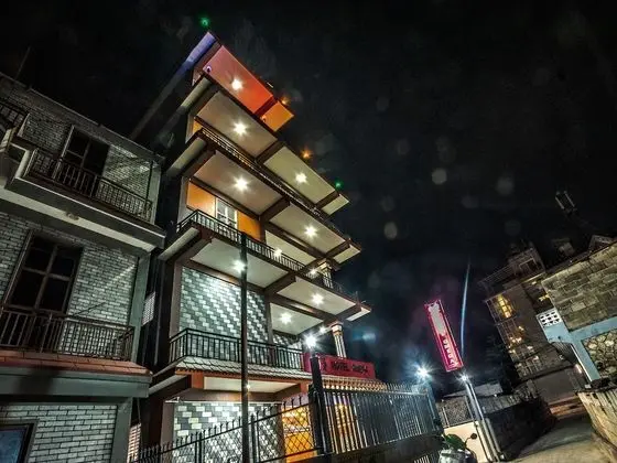 OYO 339 Hotel Omega