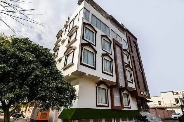 OYO 35374 Hotel Kanchan Residency