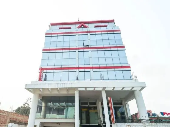 OYO 35441 Hotel Ravi Vinay