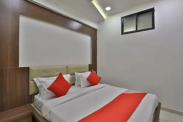 OYO 35508 Dev Palace