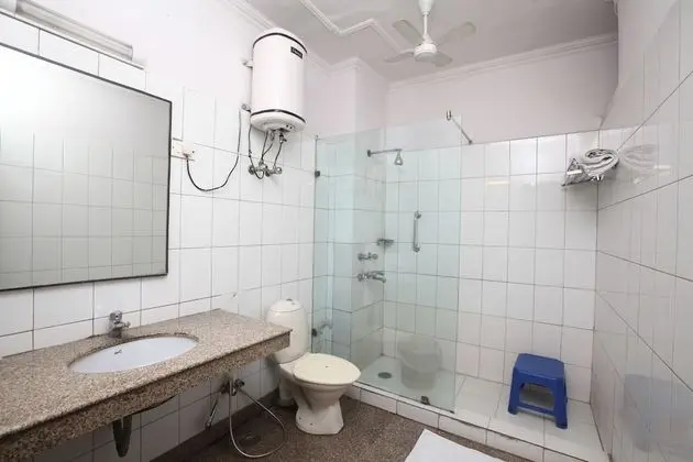 OYO 358 Hotel Golden Leaf - Banyo Tipleri
