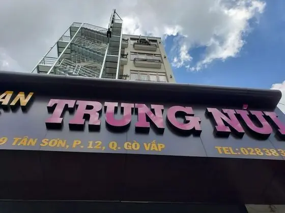 OYO 358 Trung Nui Hotel