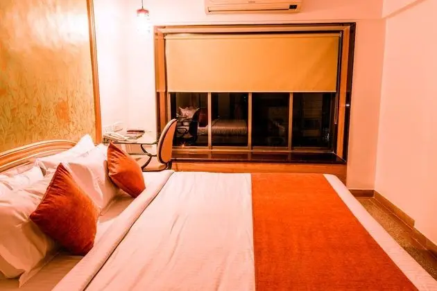 OYO 361 Apartment Powai - Oda